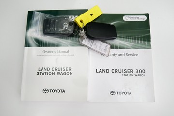 https://vehicle-cdn.autoleague.cloud/30640_U110836_24.jpg