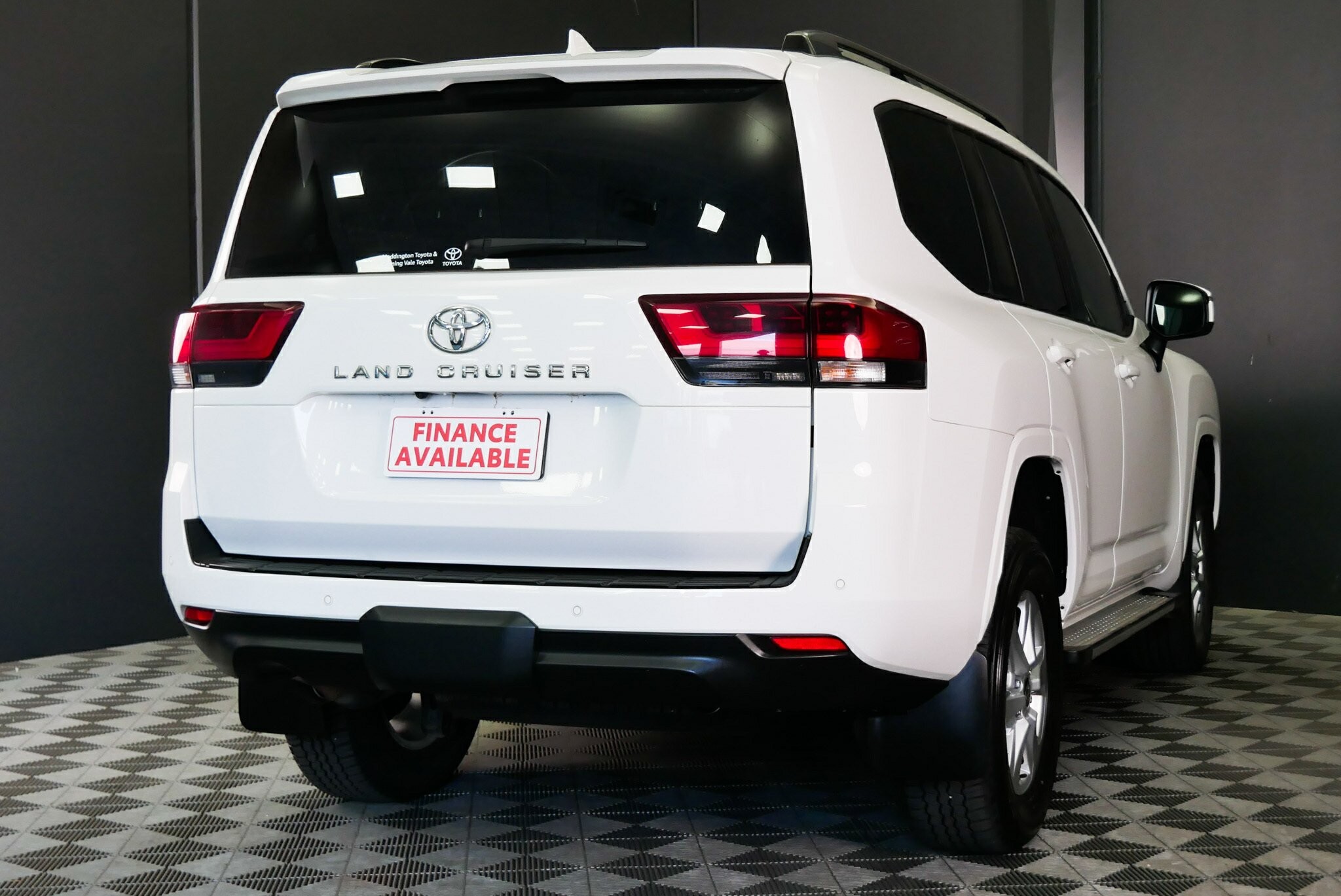 Toyota Landcruiser image 4