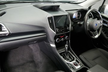 https://vehicle-cdn.autoleague.cloud/30640_U110842_14.jpg