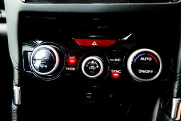 https://vehicle-cdn.autoleague.cloud/30640_U110842_8.jpg