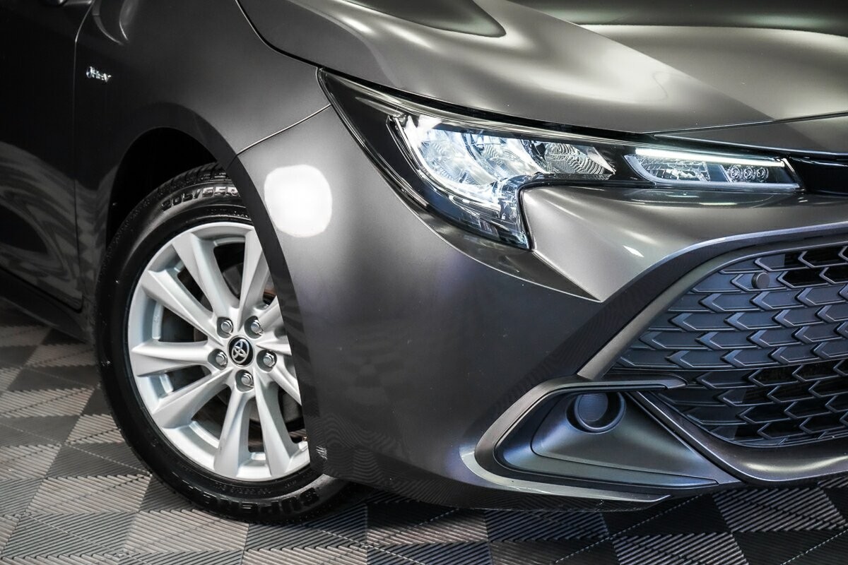 Toyota Corolla image 2