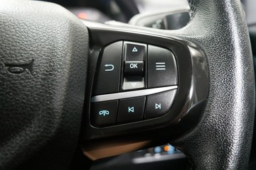 https://vehicle-cdn.autoleague.cloud/30640_U110855_15.jpg