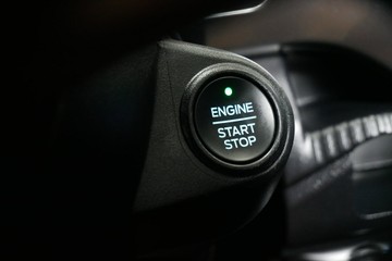 https://vehicle-cdn.autoleague.cloud/30640_U110855_17.jpg