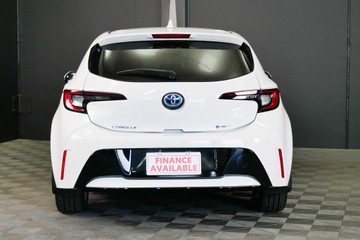 https://vehicle-cdn.autoleague.cloud/30640_U110867_5.jpg
