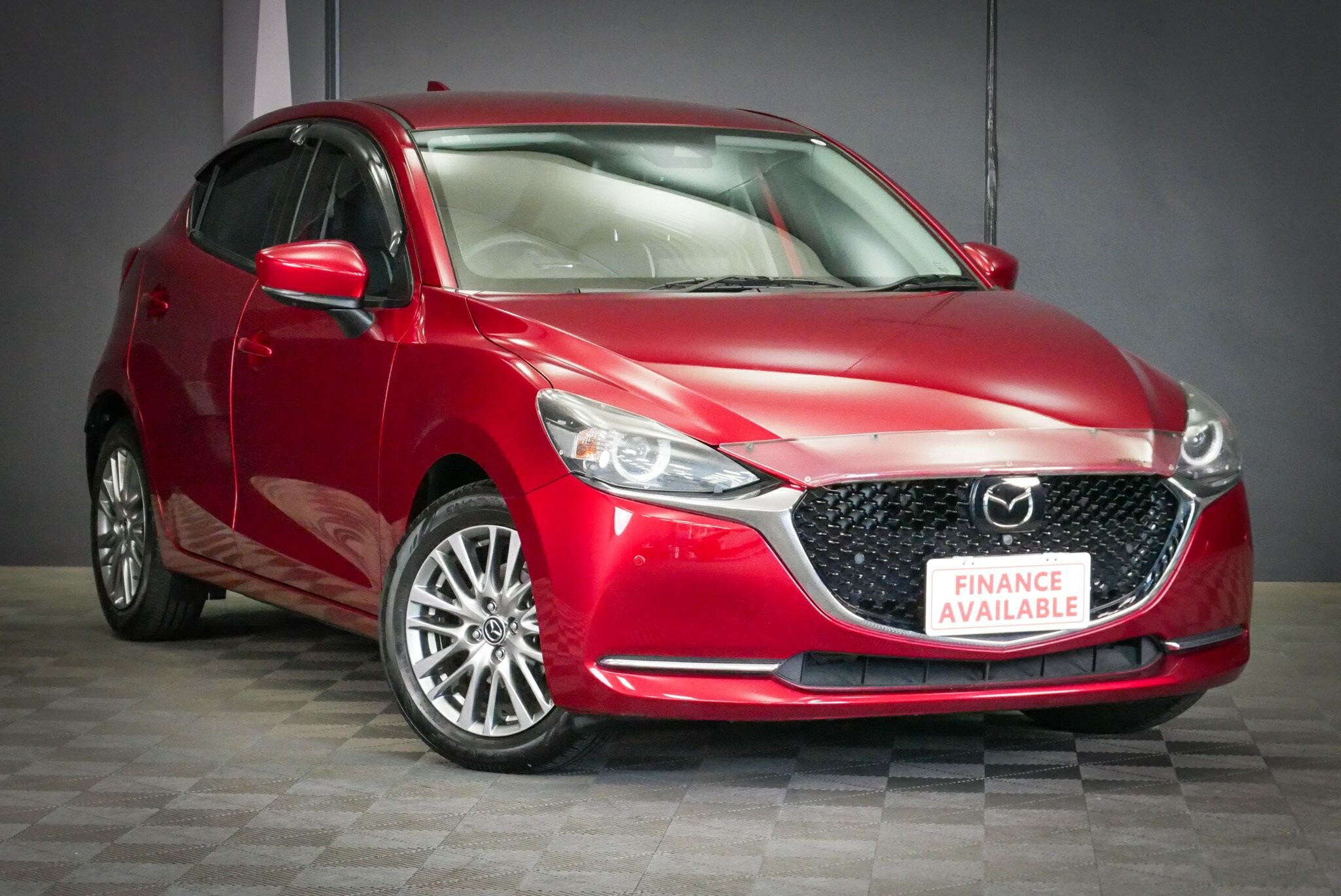 Mazda 2 image 1