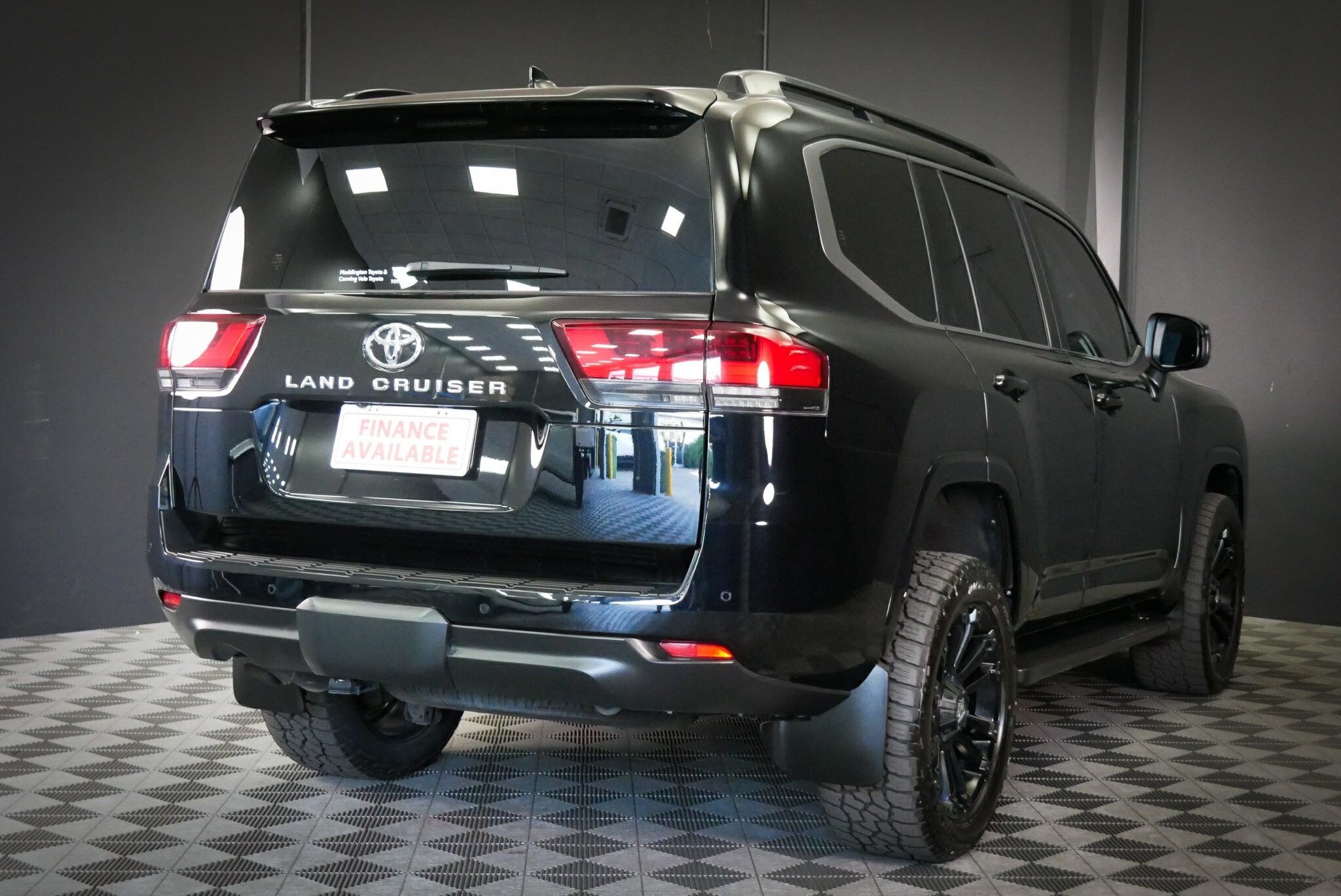 Toyota Landcruiser image 4