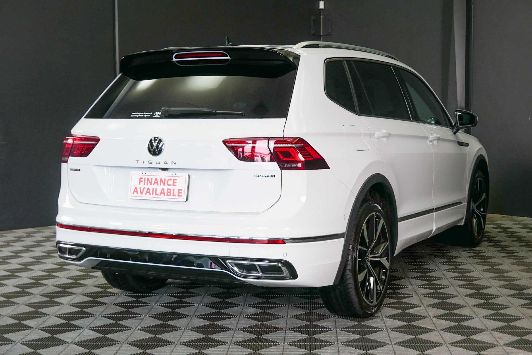Volkswagen Tiguan image 4