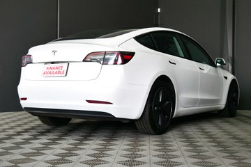 https://vehicle-cdn.autoleague.cloud/30640_U110922_4.jpg