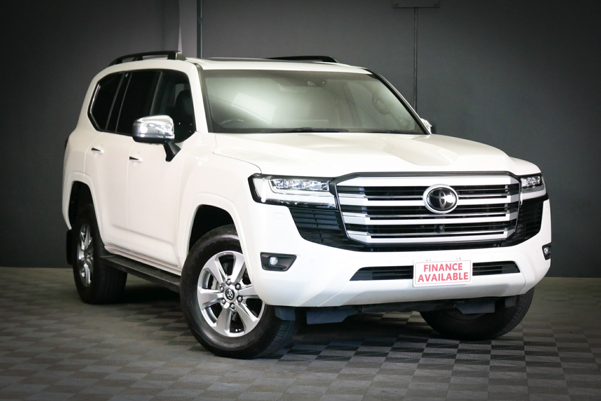Toyota Landcruiser image 1