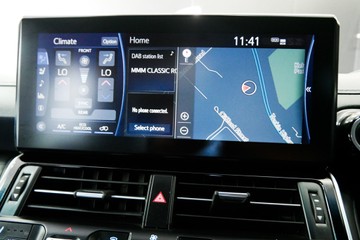 https://vehicle-cdn.autoleague.cloud/30640_U110923_10.jpg