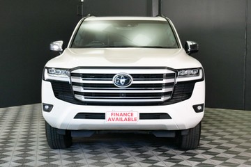 https://vehicle-cdn.autoleague.cloud/30640_U110923_2.jpg