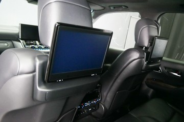 https://vehicle-cdn.autoleague.cloud/30640_U110923_21.jpg
