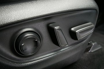 https://vehicle-cdn.autoleague.cloud/30640_U110923_24.jpg