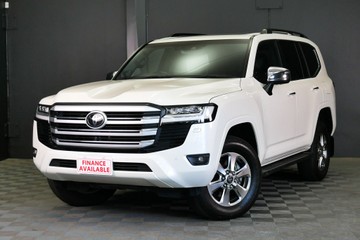 https://vehicle-cdn.autoleague.cloud/30640_U110923_3.jpg