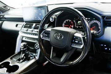 https://vehicle-cdn.autoleague.cloud/30640_U110923_8.jpg