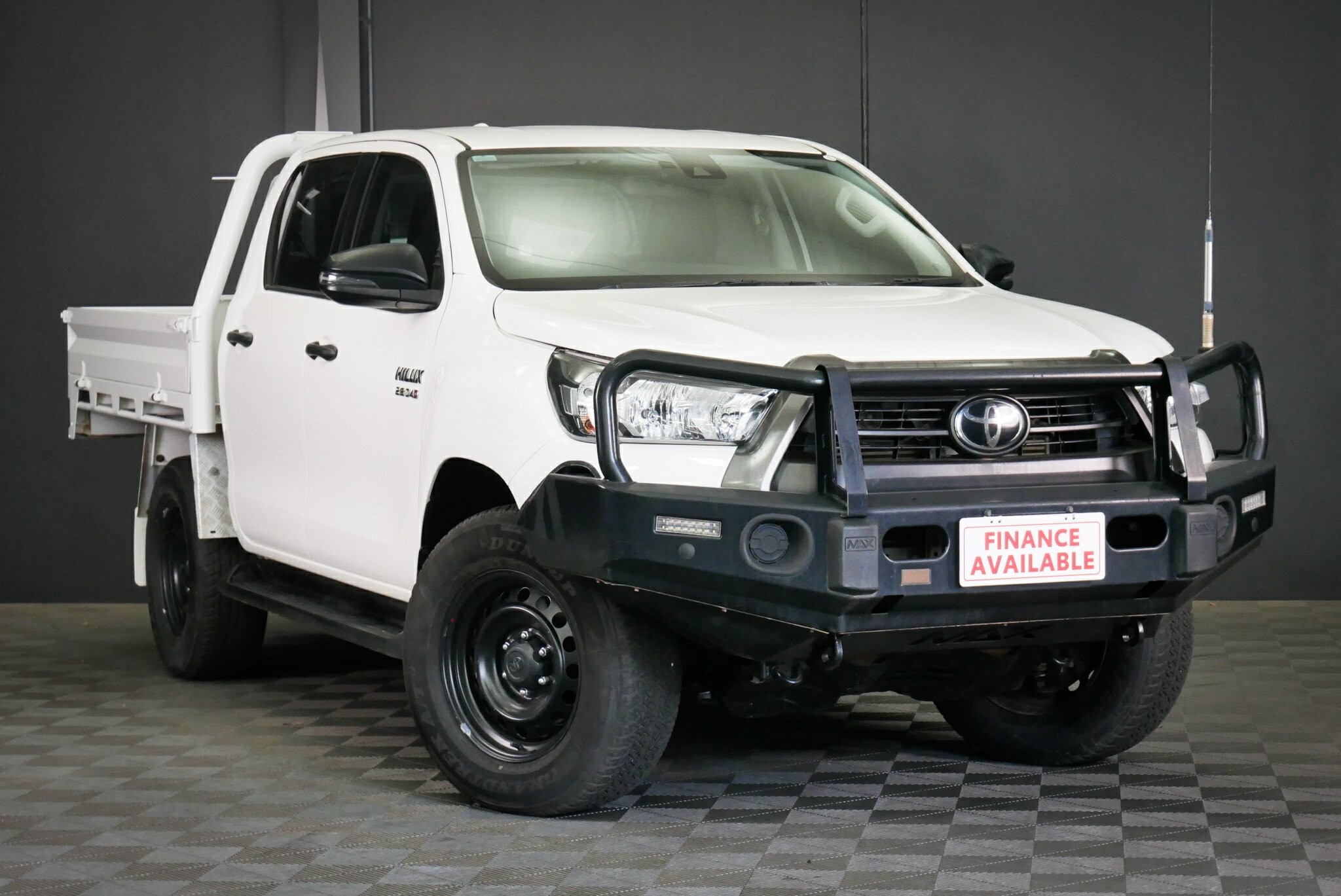 Toyota Hilux image 1