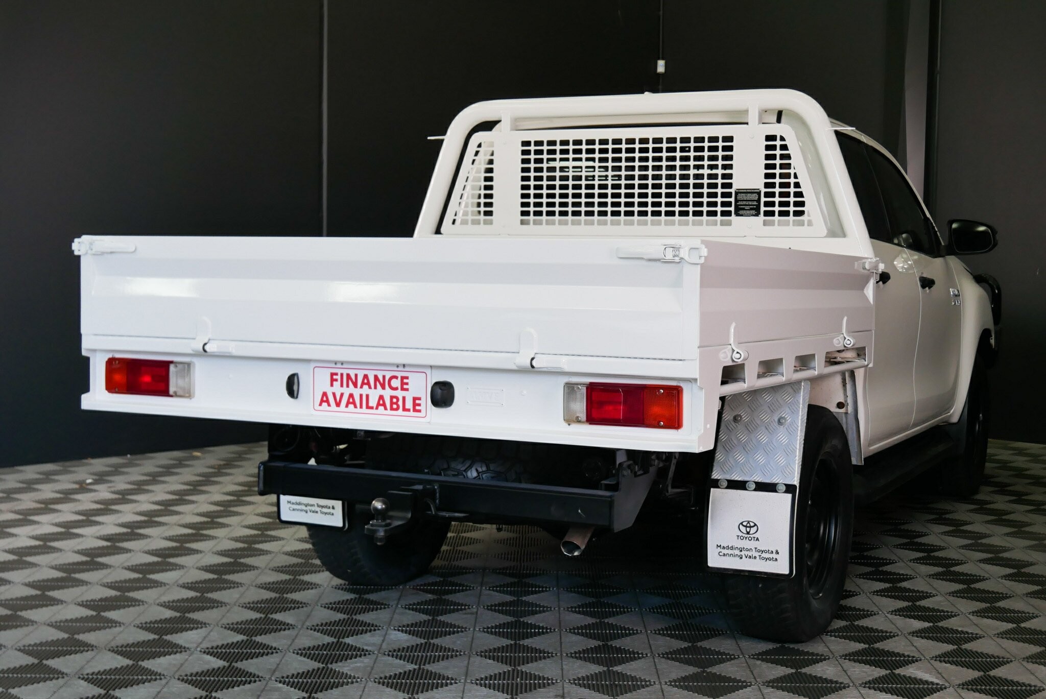 Toyota Hilux image 4