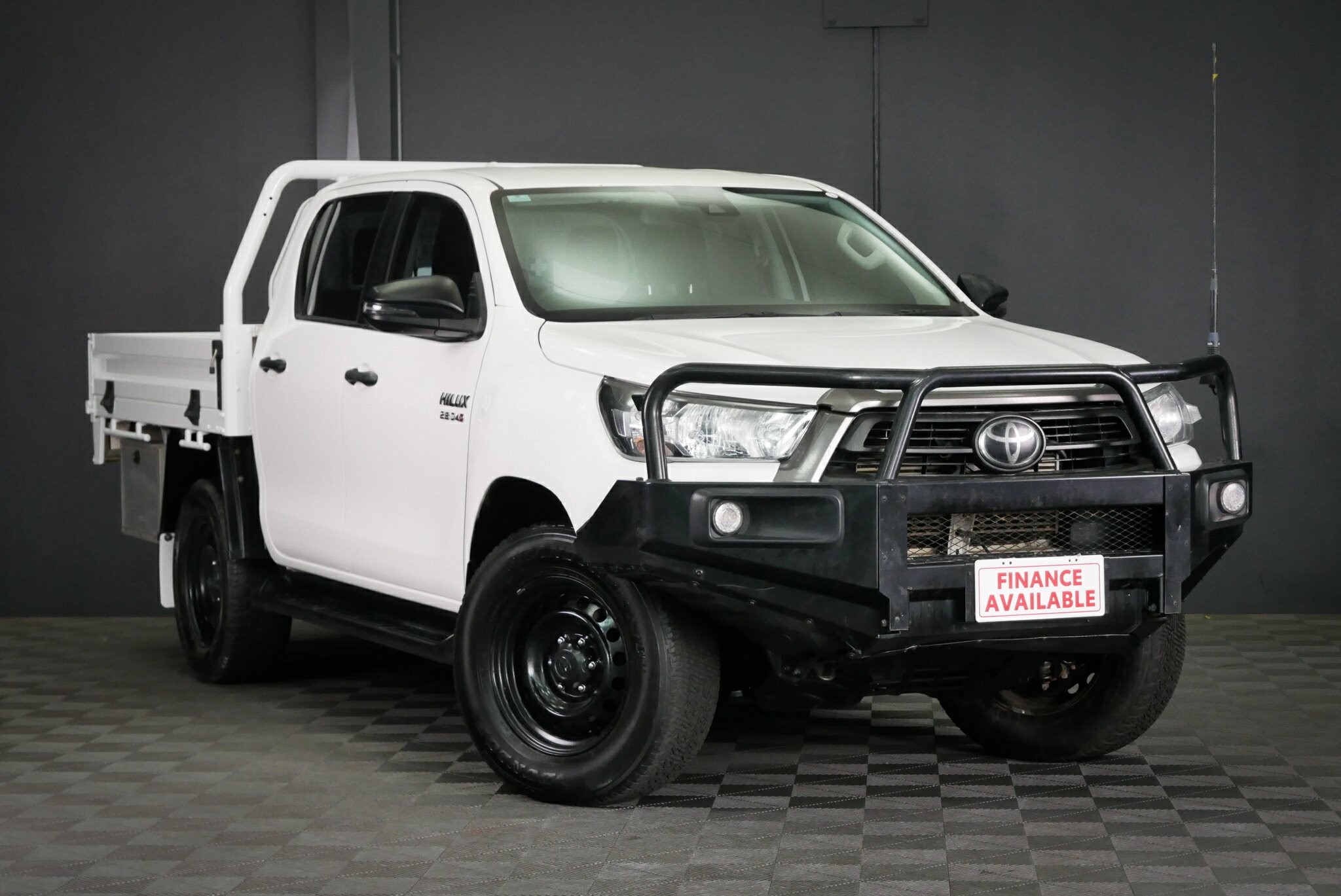 Toyota Hilux image 1