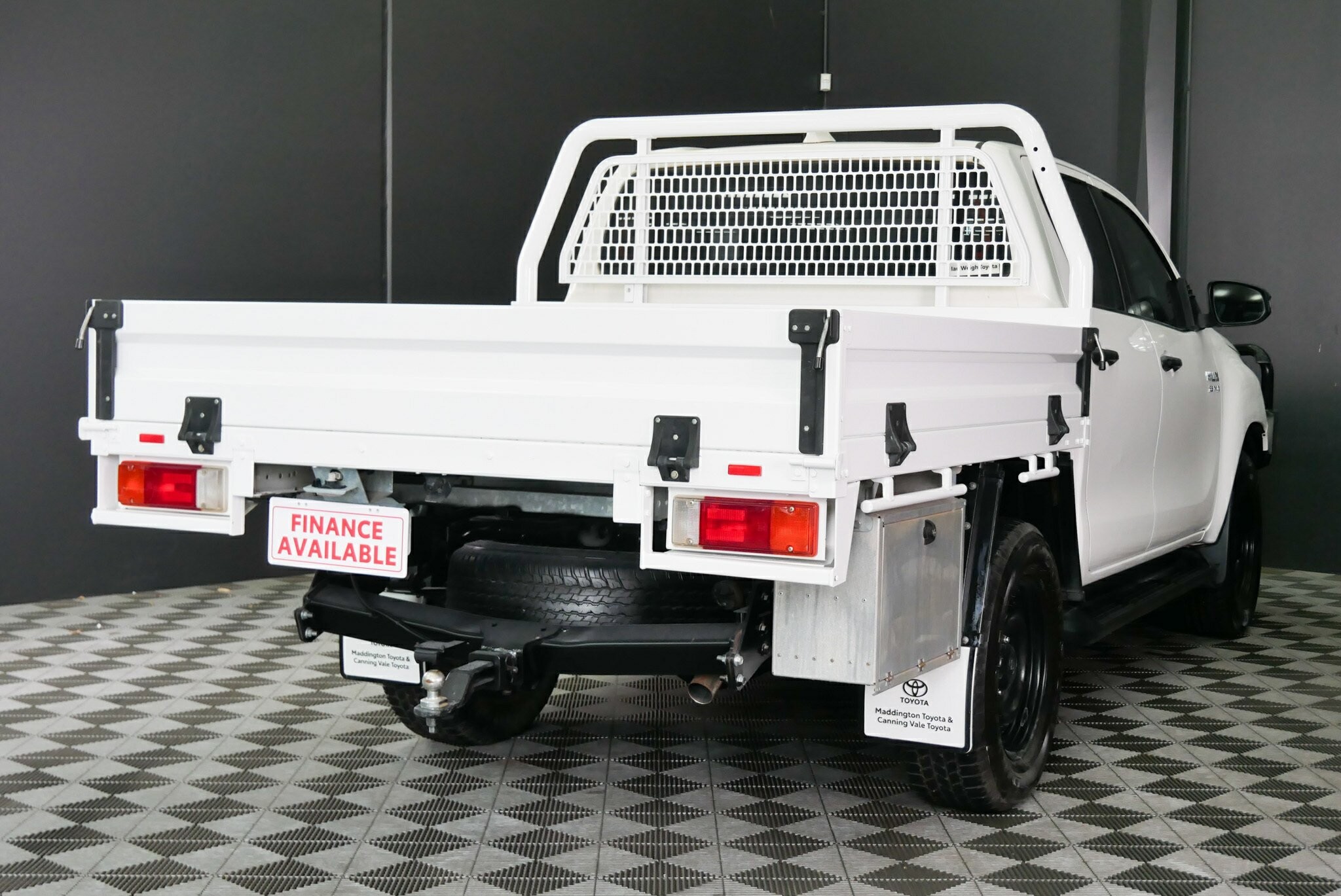 Toyota Hilux image 4