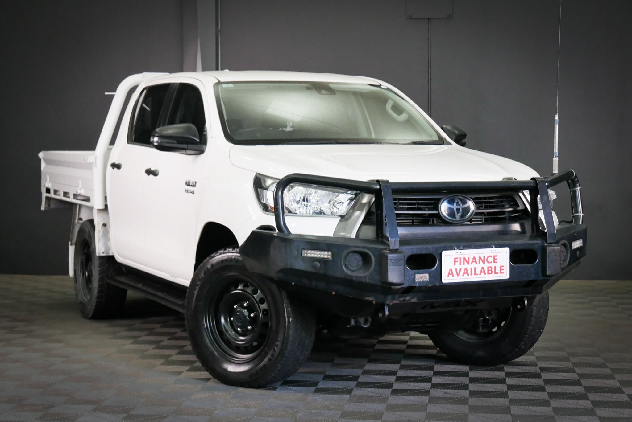 Toyota Hilux image 1
