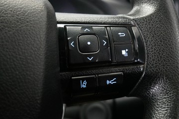 https://vehicle-cdn.autoleague.cloud/30640_U110937_17.jpg