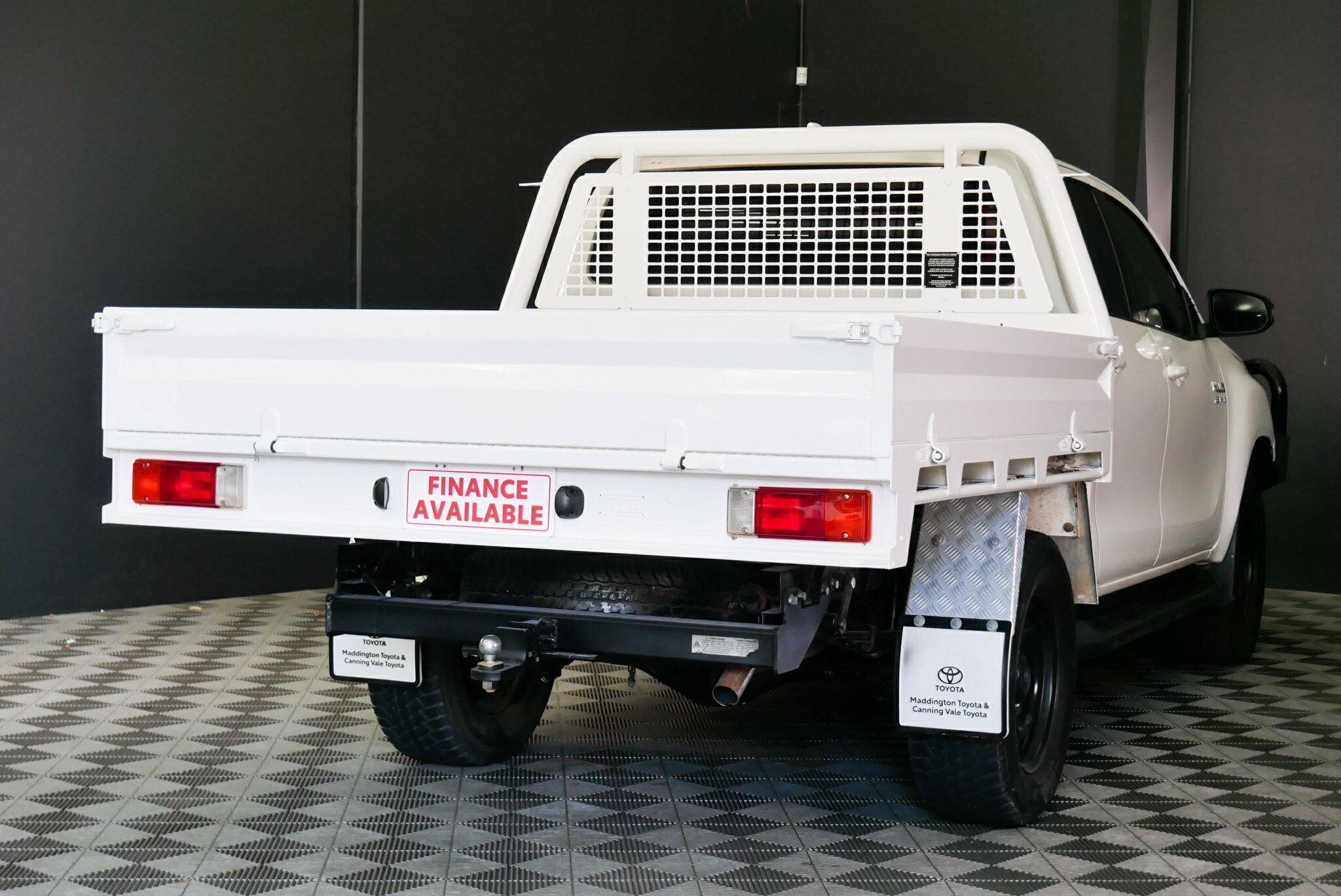 Toyota Hilux image 4