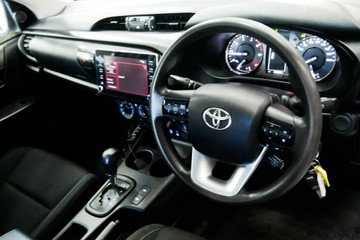 https://vehicle-cdn.autoleague.cloud/30640_U110939_7.jpg