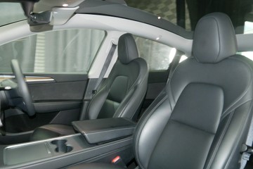 https://vehicle-cdn.autoleague.cloud/30640_U110953_23.jpg