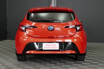 https://vehicle-cdn.autoleague.cloud/30640_U110975_5.jpg