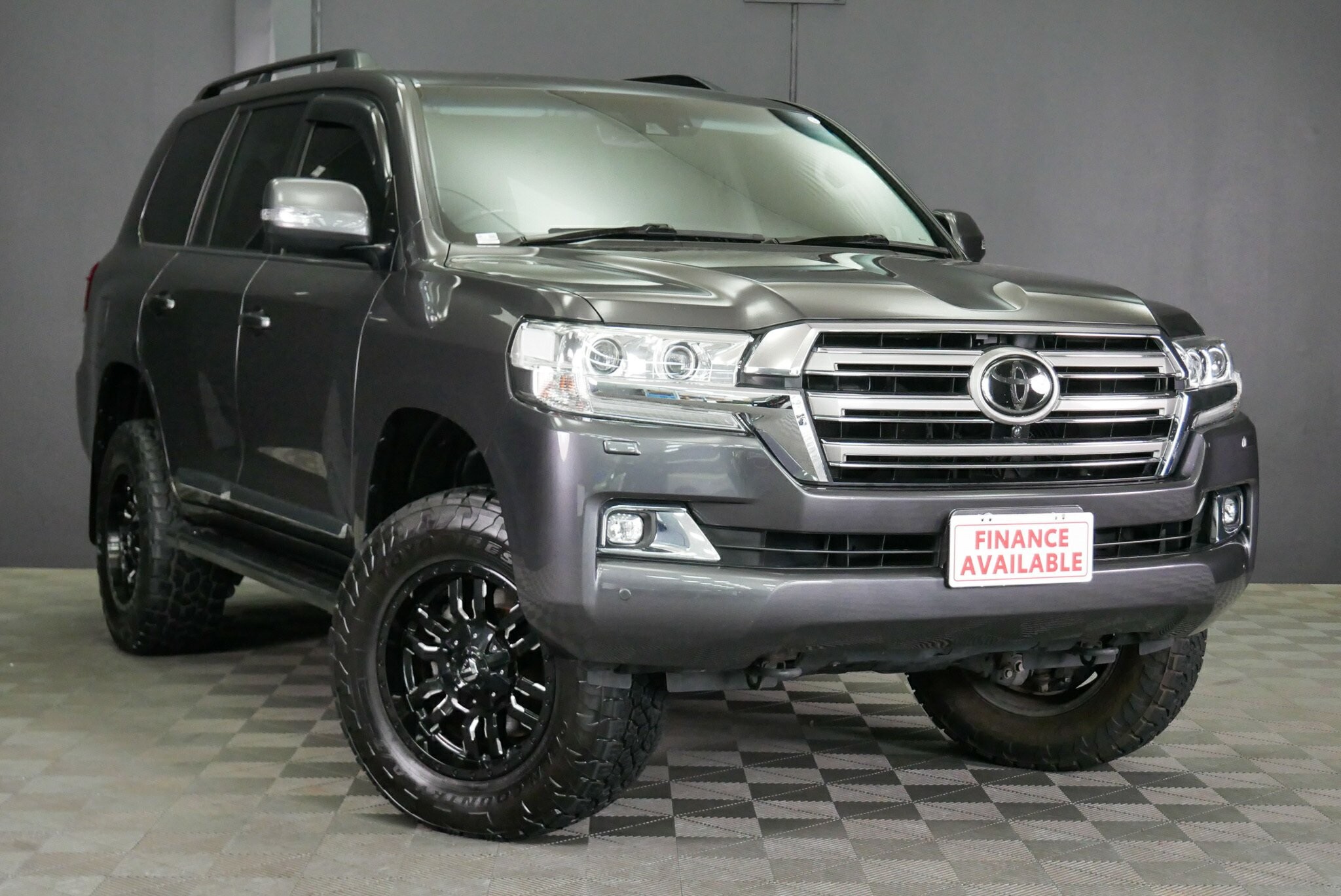 Toyota Landcruiser image 1