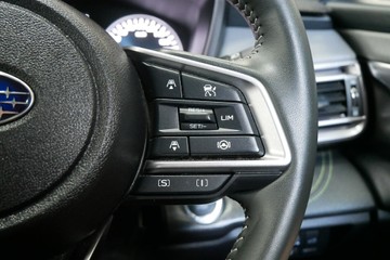 https://vehicle-cdn.autoleague.cloud/30640_U110980_15.jpg