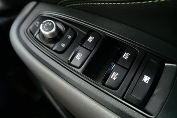 https://vehicle-cdn.autoleague.cloud/30640_U110980_16.jpg