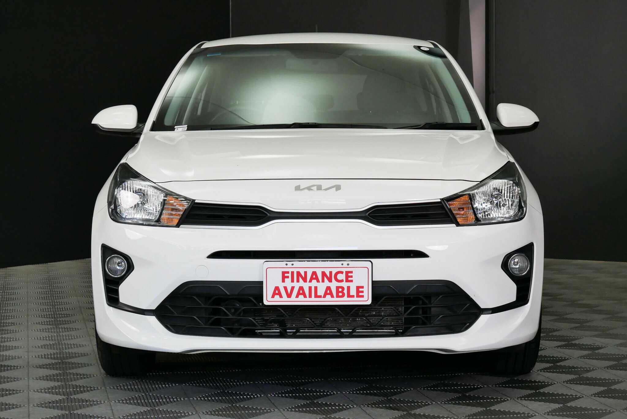 Kia Rio image 2