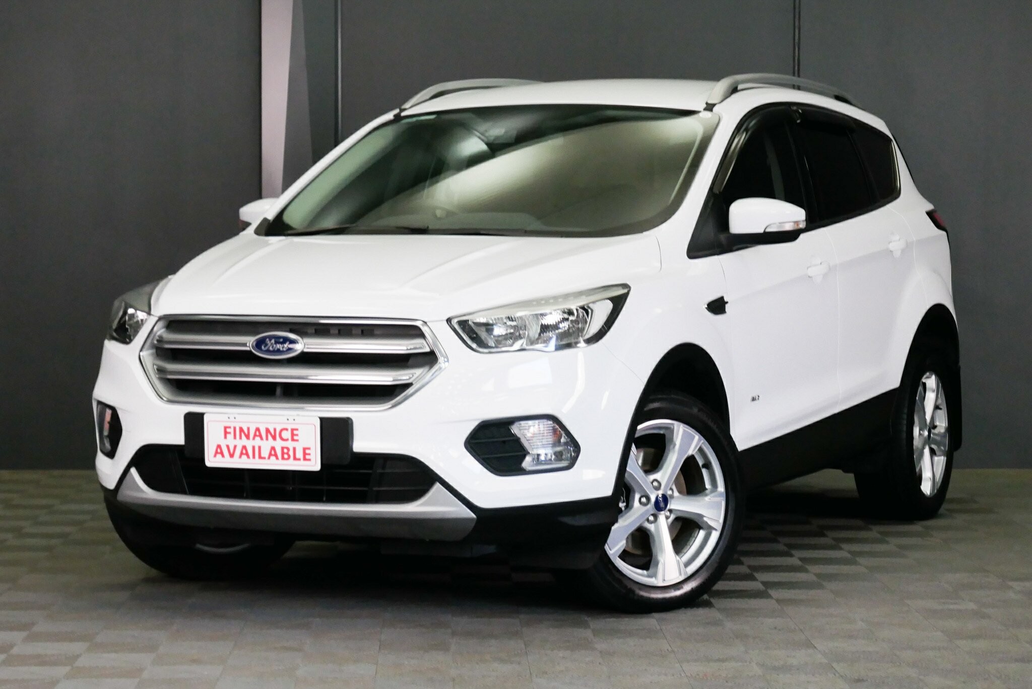 Ford Escape image 3