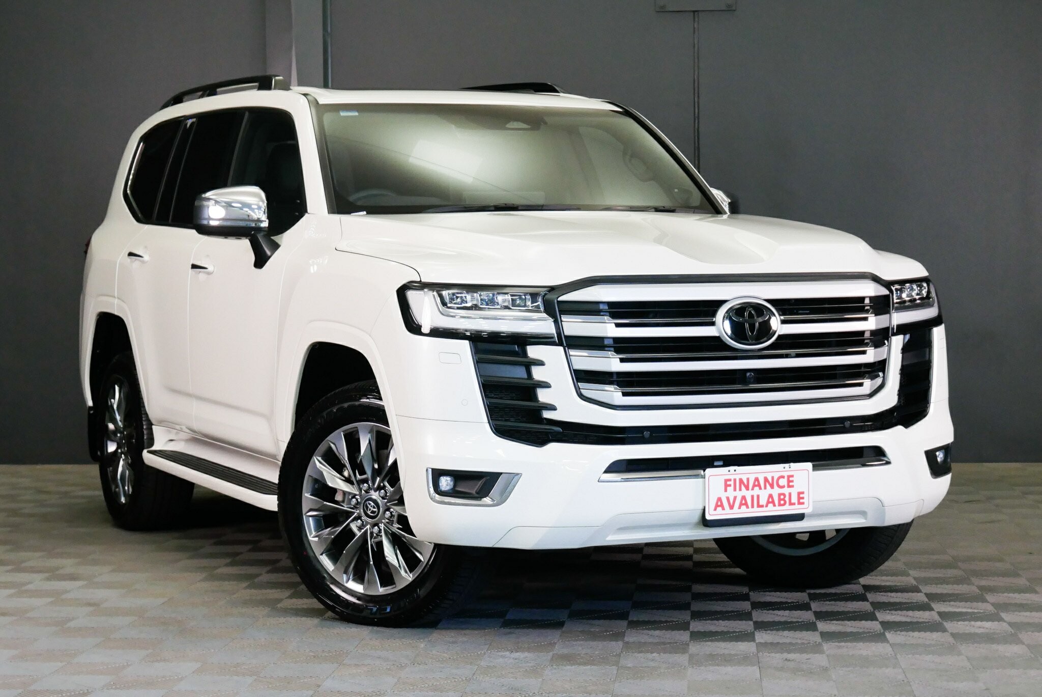 Toyota Landcruiser image 1