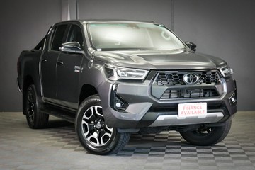 https://vehicle-cdn.autoleague.cloud/30640_U111017_1.jpg