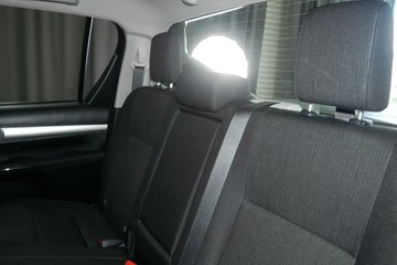 https://vehicle-cdn.autoleague.cloud/30640_U111017_21.jpg