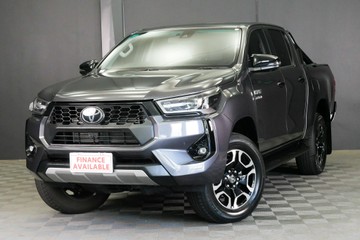 https://vehicle-cdn.autoleague.cloud/30640_U111017_3.jpg