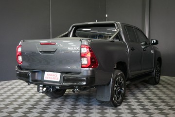 https://vehicle-cdn.autoleague.cloud/30640_U111017_4.jpg
