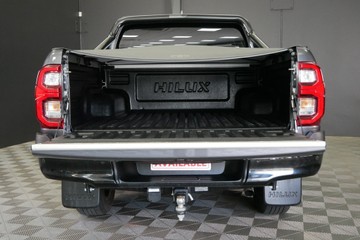 https://vehicle-cdn.autoleague.cloud/30640_U111017_7.jpg