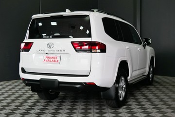 https://vehicle-cdn.autoleague.cloud/30640_U111019_4.jpg