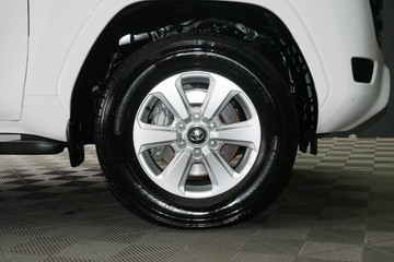 https://vehicle-cdn.autoleague.cloud/30640_U111019_7.jpg