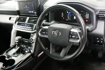 https://vehicle-cdn.autoleague.cloud/30640_U111019_8.jpg