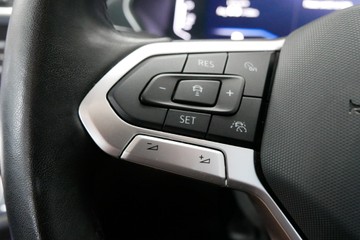 https://vehicle-cdn.autoleague.cloud/30640_U111034_20.jpg