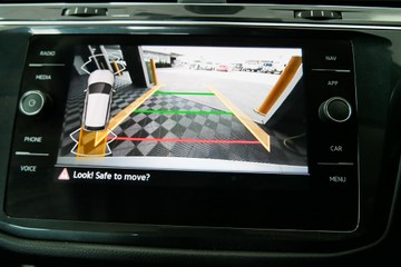 https://vehicle-cdn.autoleague.cloud/30640_U111037_11.jpg