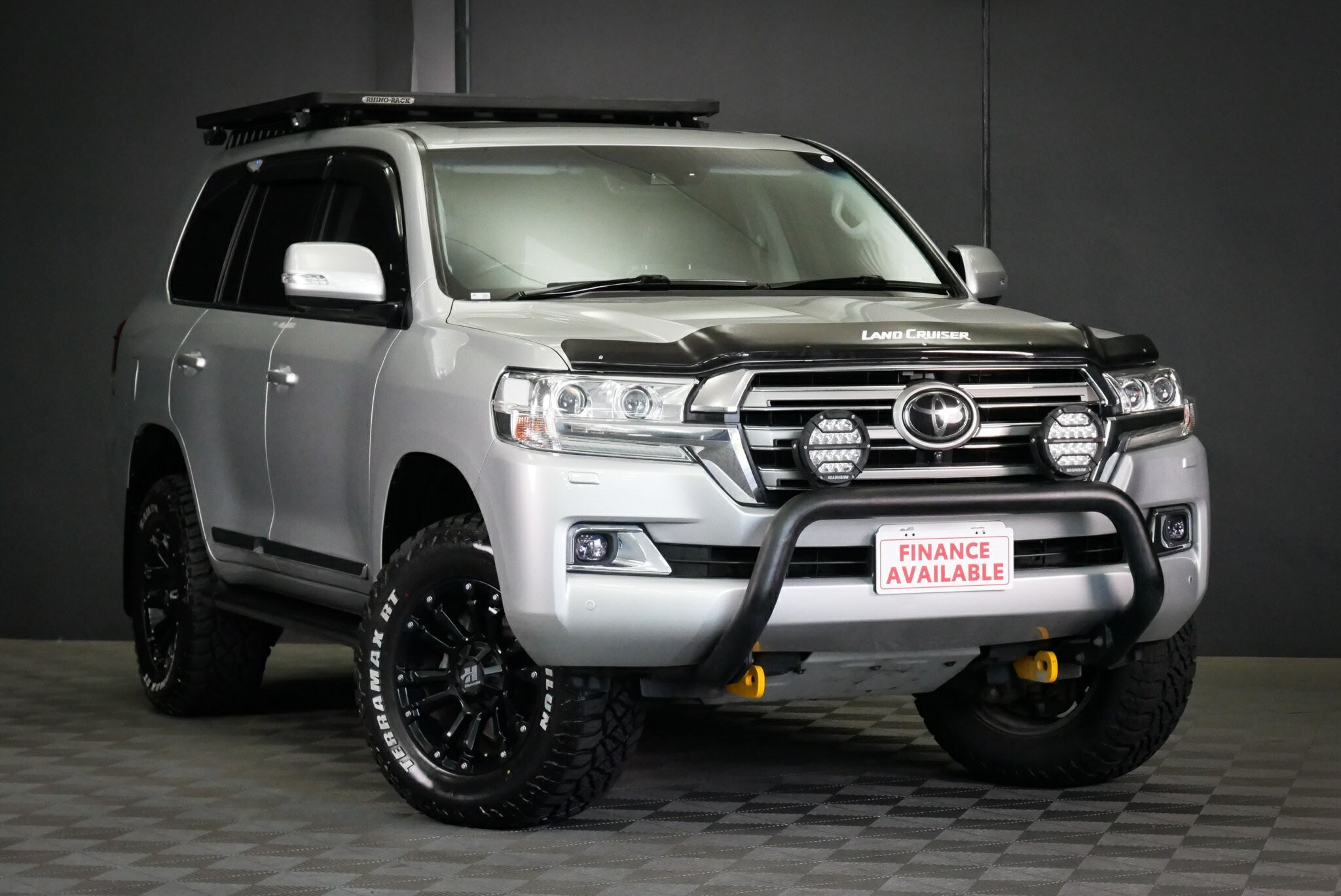 Toyota Landcruiser image 1