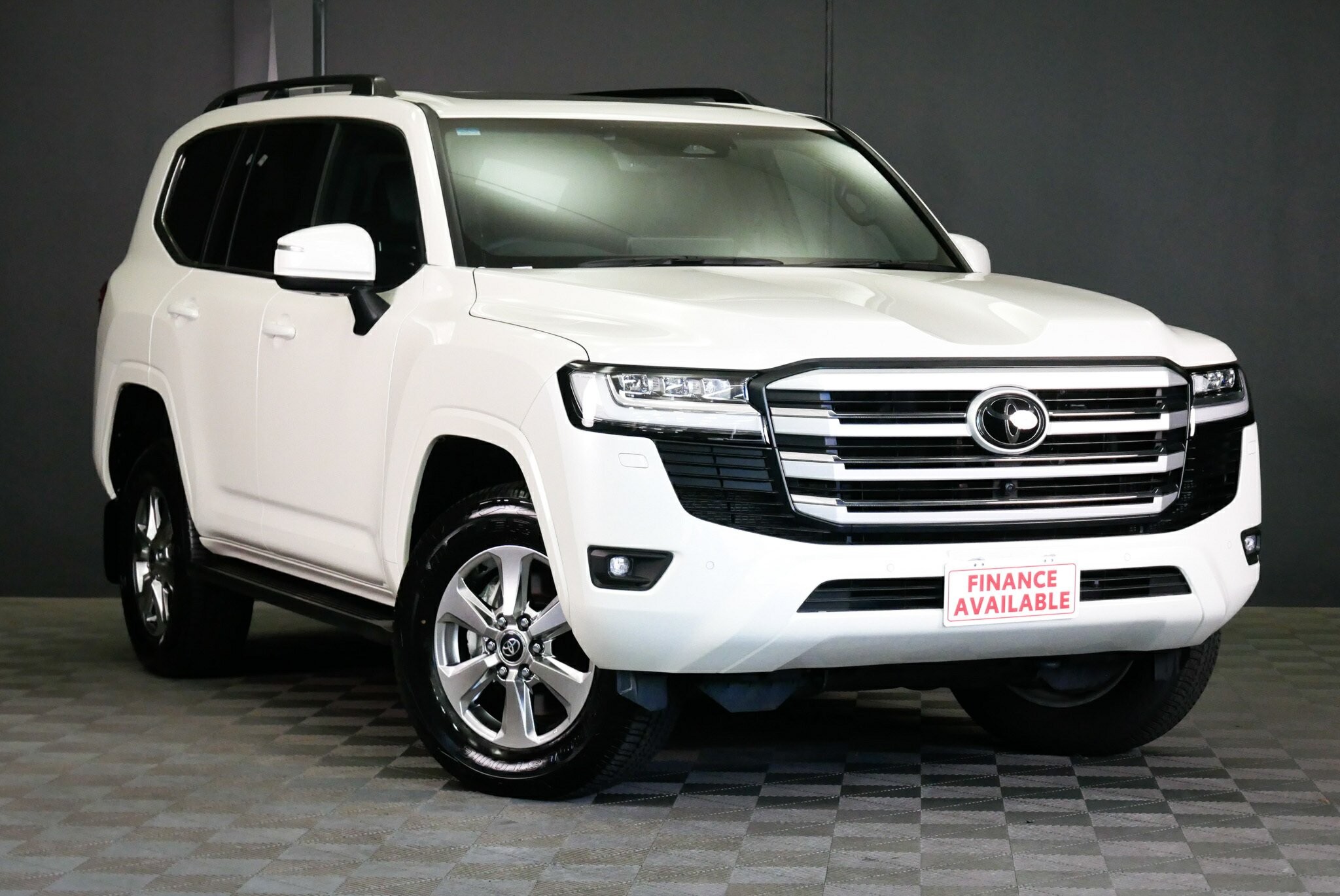 Toyota Landcruiser image 1