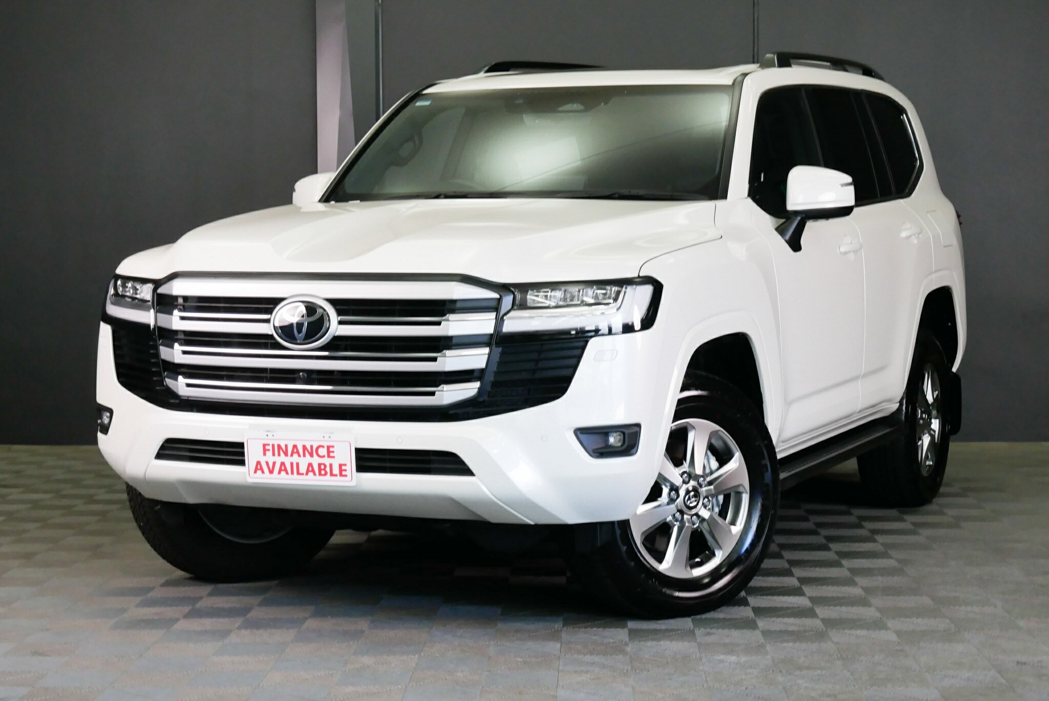 Toyota Landcruiser image 3