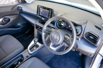 https://vehicle-cdn.autoleague.cloud/30640_U111070_8.jpg