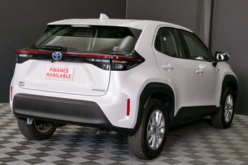 https://vehicle-cdn.autoleague.cloud/30640_U111071_4.jpg